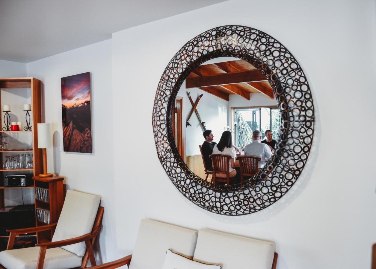 Te Wanaka Lodge Bagian luar foto