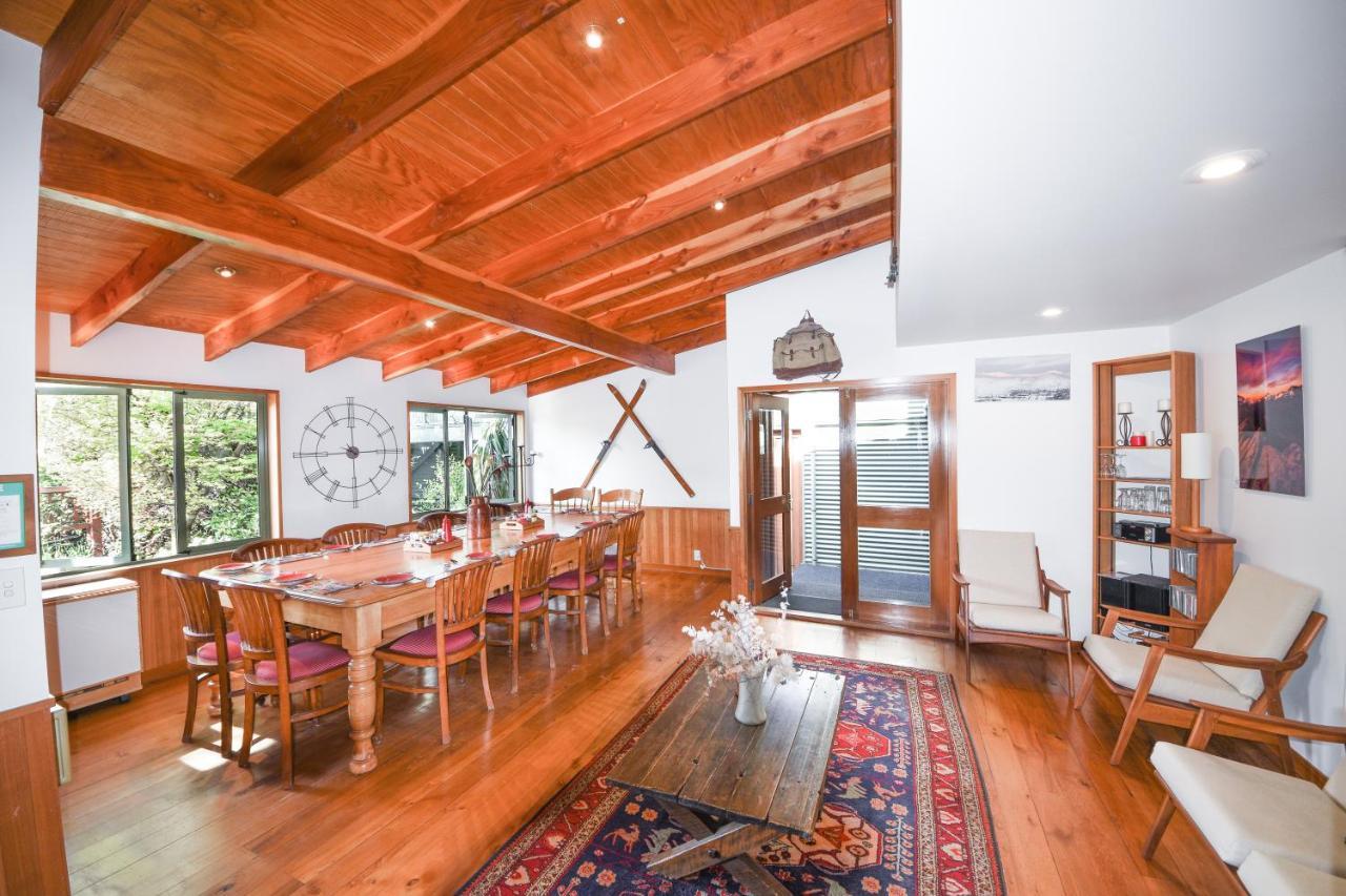 Te Wanaka Lodge Bagian luar foto