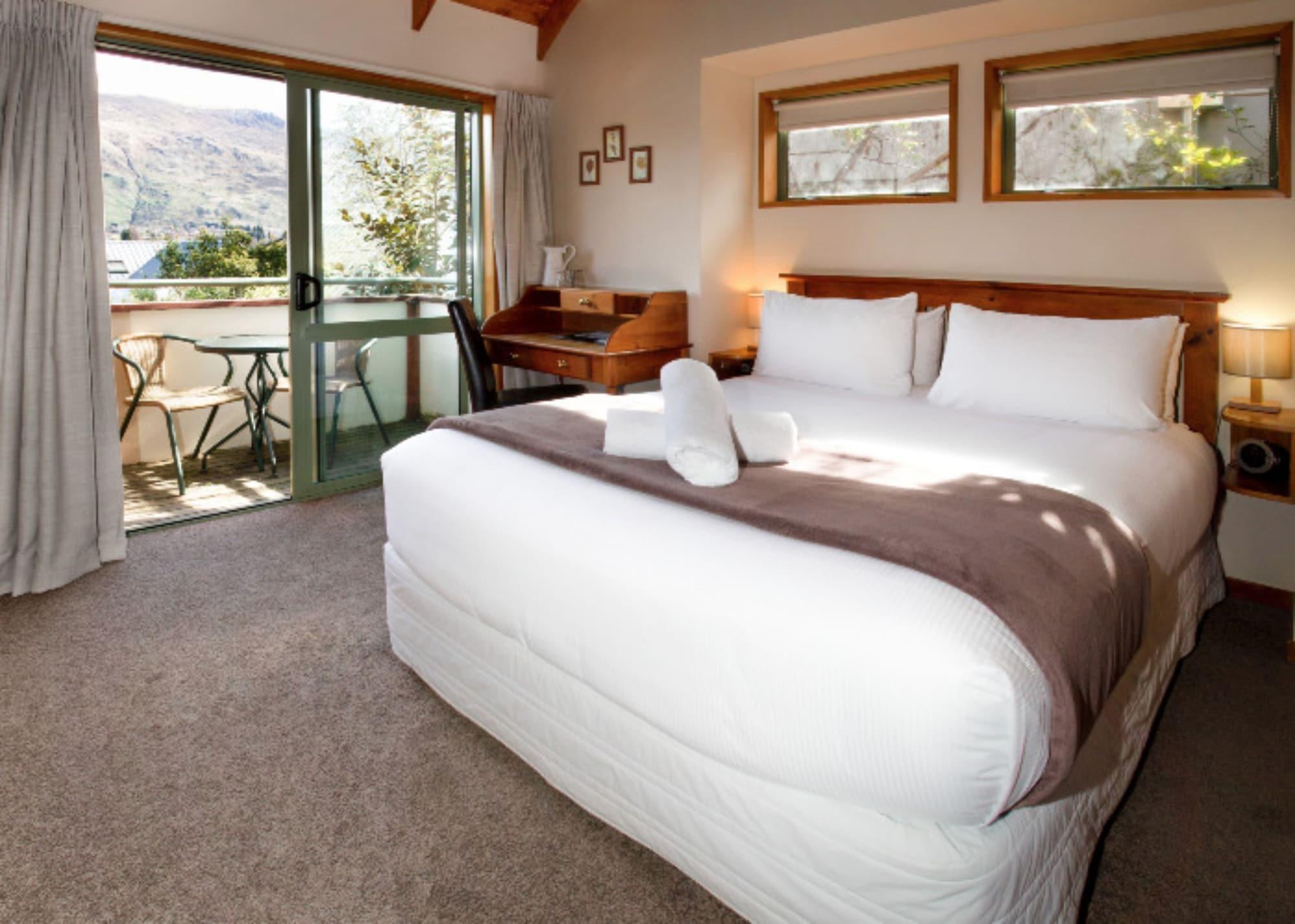 Te Wanaka Lodge Bagian luar foto